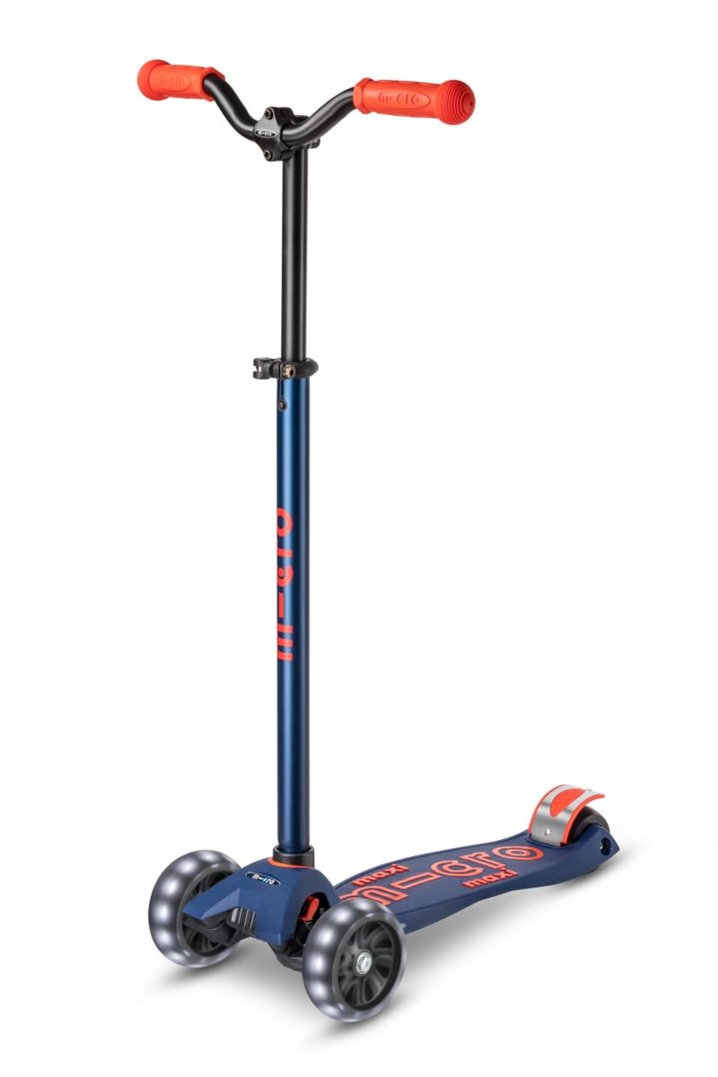 Maxi Deluxe Pro LED Scooter